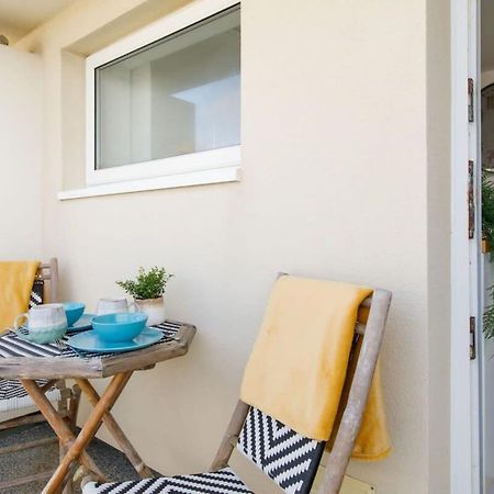 Apartamento Two Bed Seafront Escape In East Wittering Exterior foto