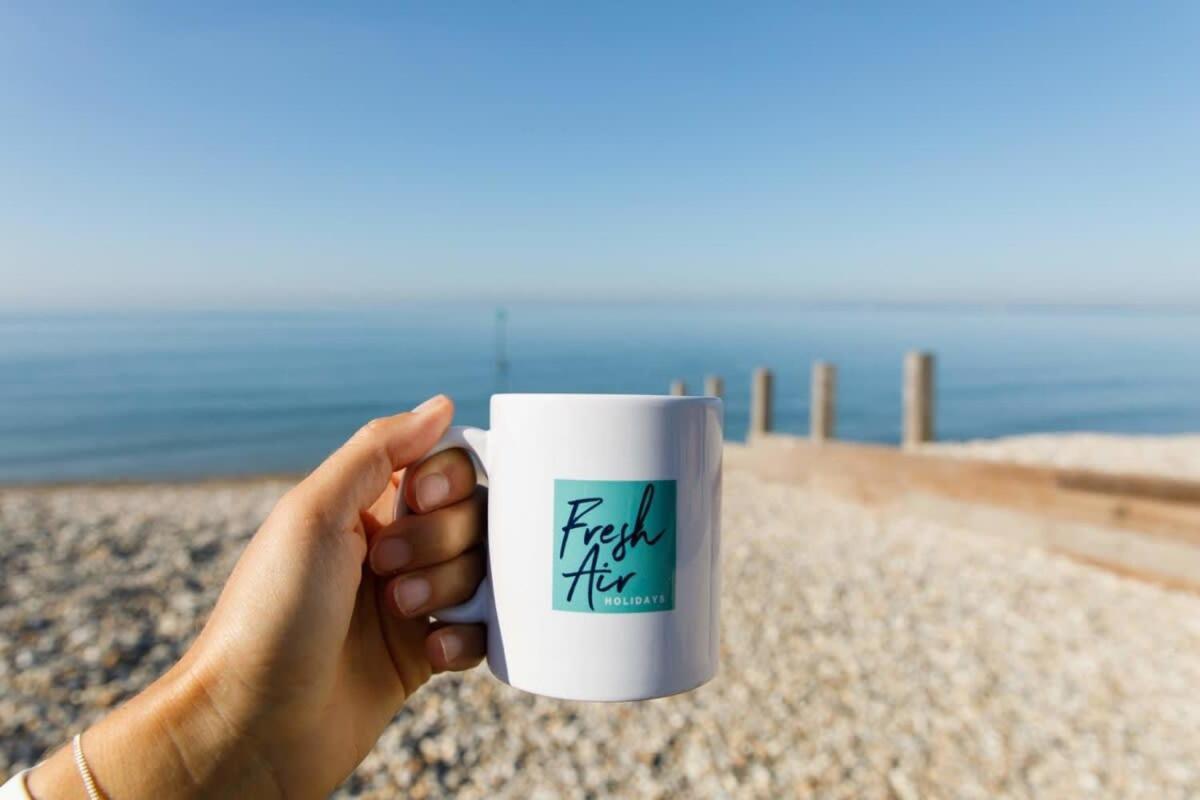 Apartamento Two Bed Seafront Escape In East Wittering Exterior foto