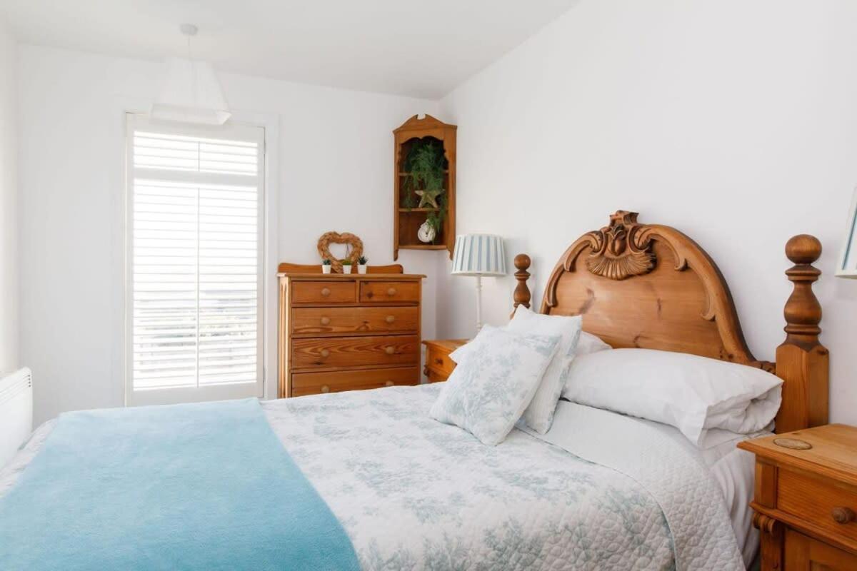 Apartamento Two Bed Seafront Escape In East Wittering Exterior foto