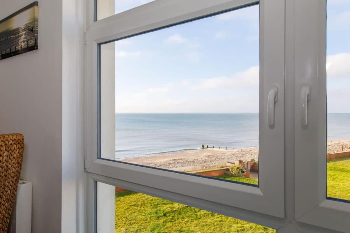 Apartamento Two Bed Seafront Escape In East Wittering Exterior foto
