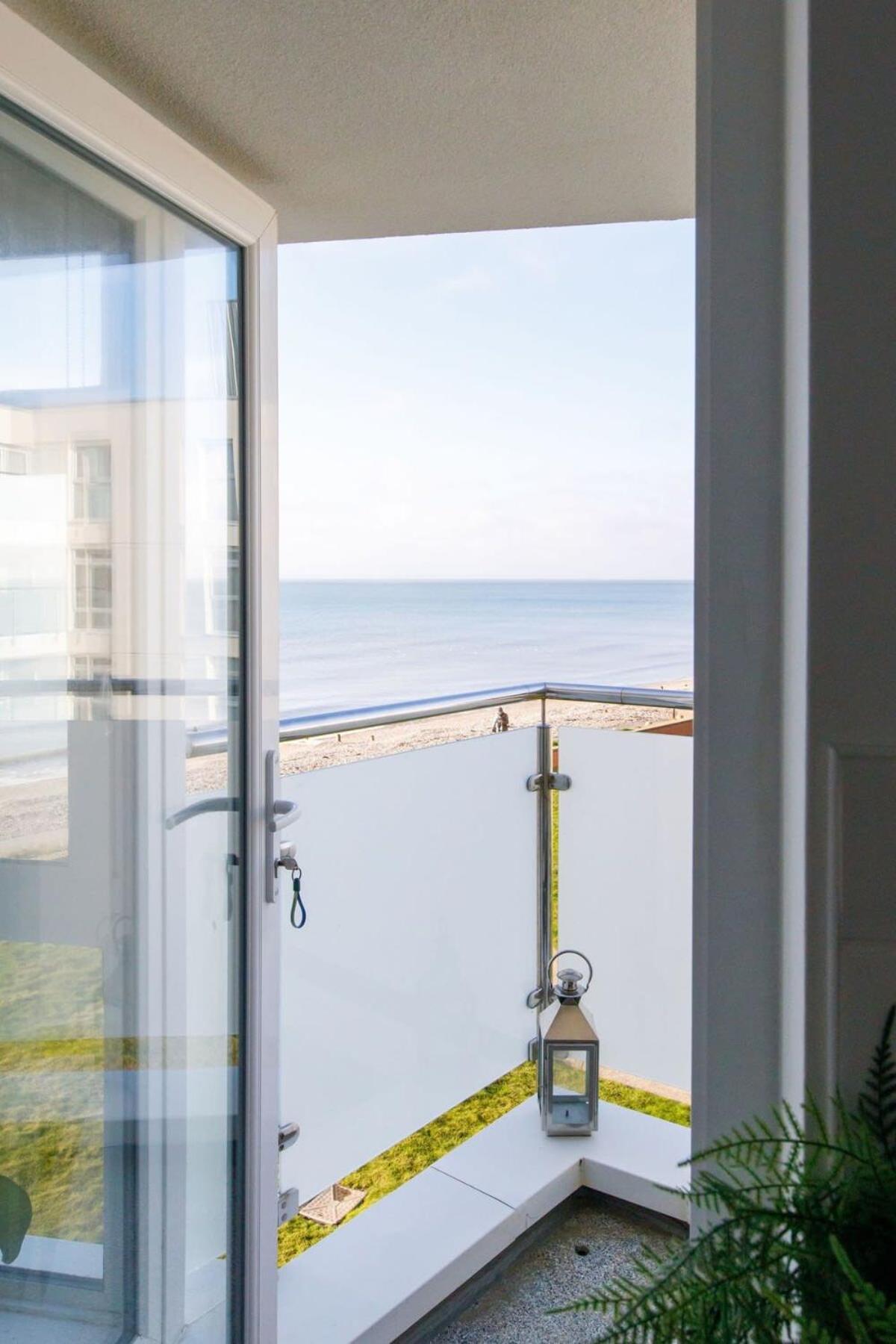Apartamento Two Bed Seafront Escape In East Wittering Exterior foto